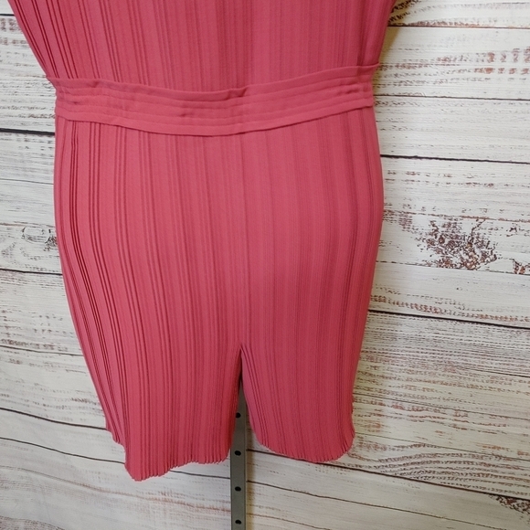 CLUB Monaco Viga Romper Size 4 - Picture 8 of 16
